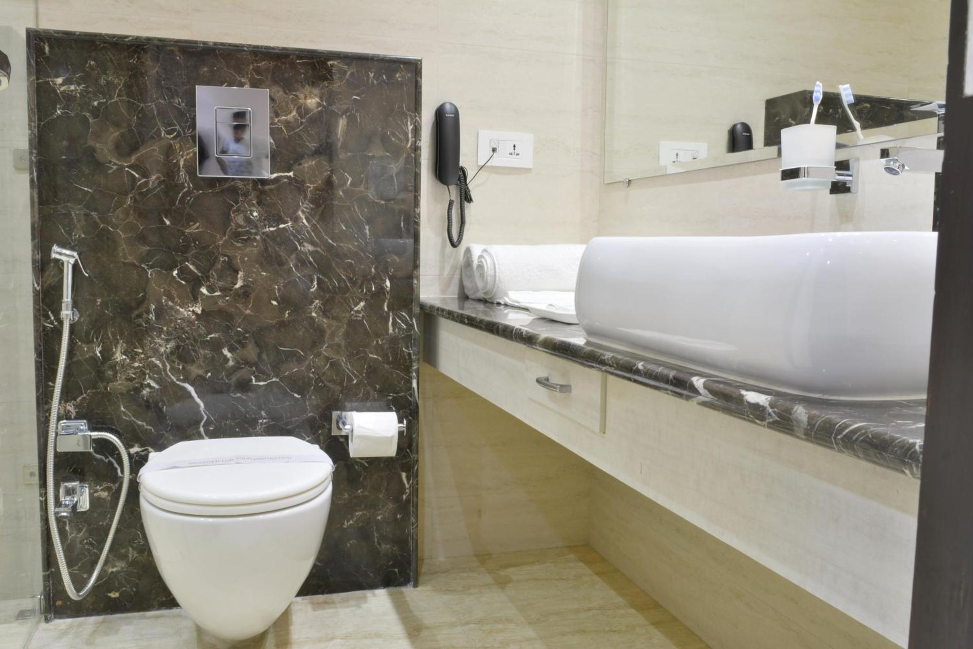 Hotel Tara Palace Redfort Нью-Дели Номер фото